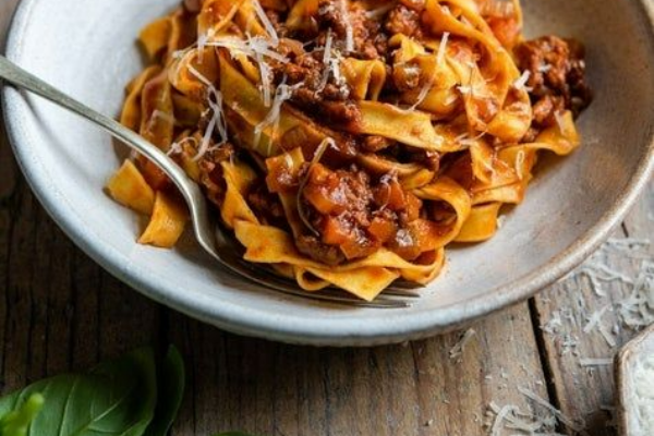 Kıymalı Makarna / Bolognaise Spaghetti