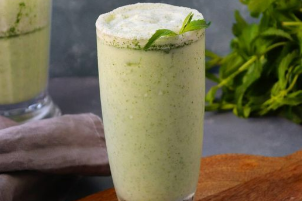 Naneli Ayran / Turkish Ayran with Mint