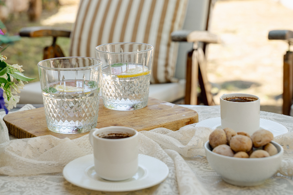 Damla Sakızlı Türk Kahvesi / Turkish Coffee With Mastic Gum