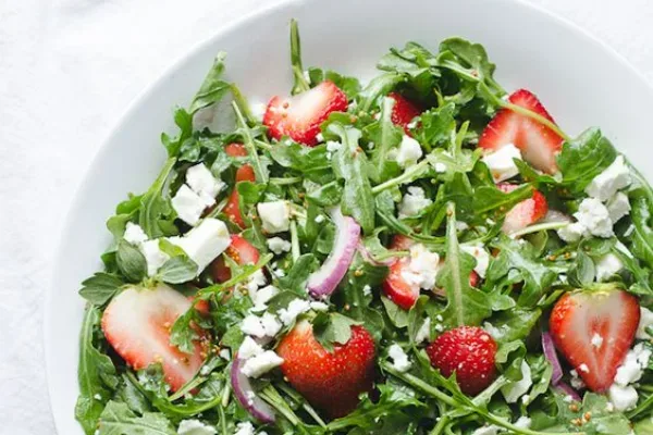 Peynirli Roka Salatası / Rocket Salad With Cheese